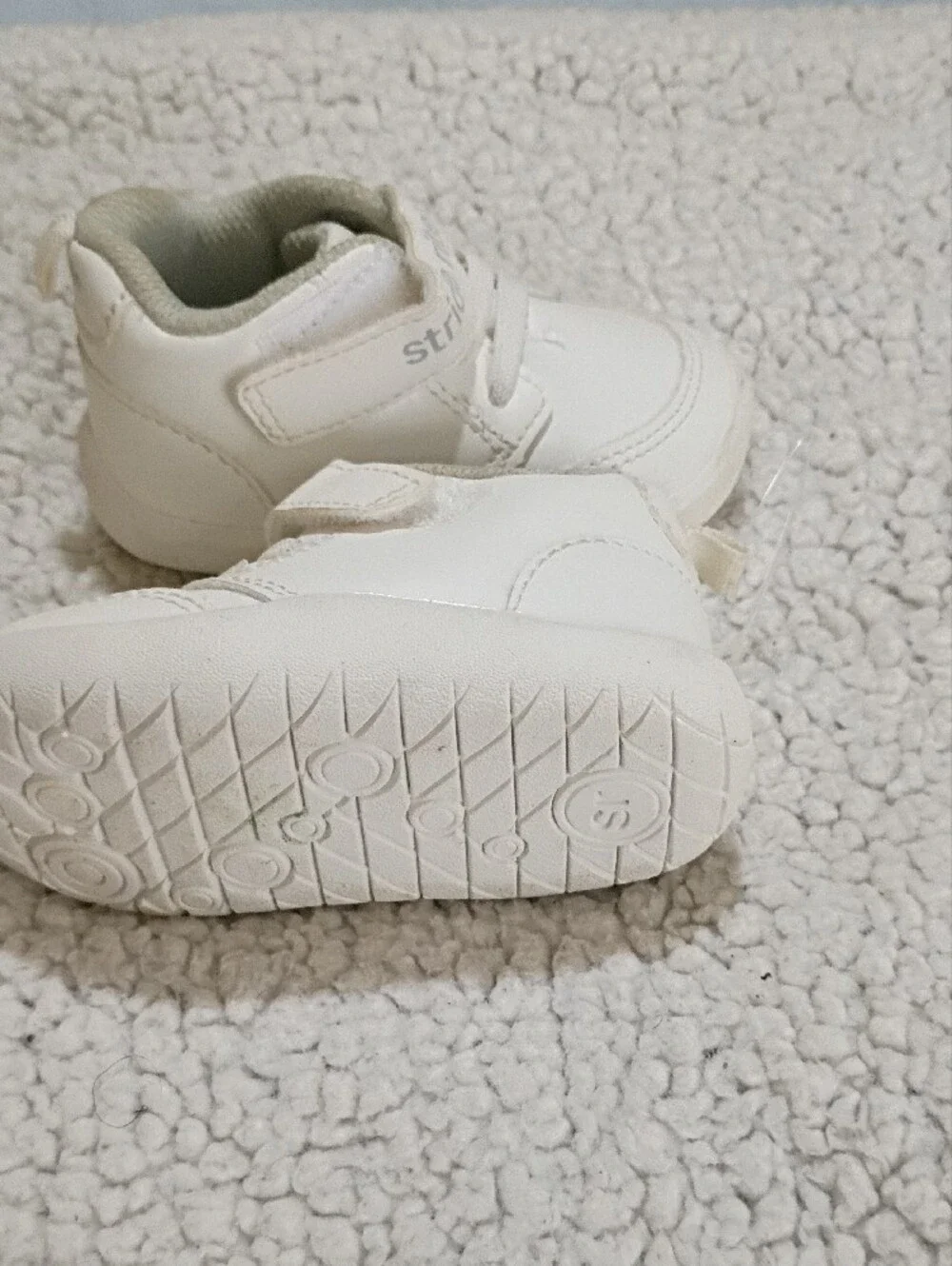 Stride Rite White Toddler Sneakers with Velcro Strap